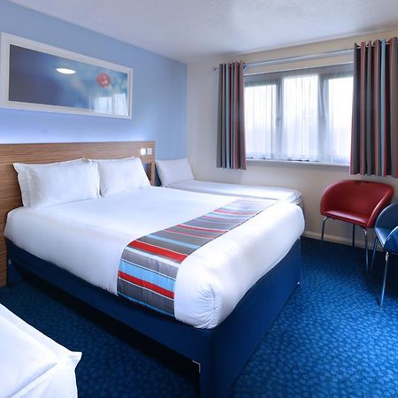 Travelodge Limerick Junction Buitenkant foto