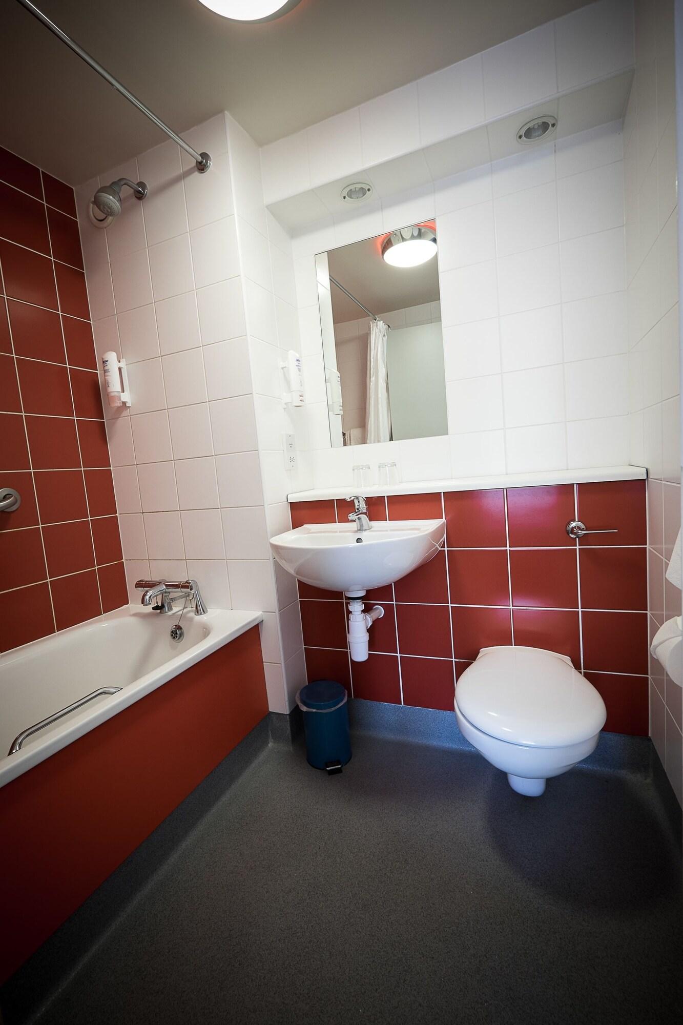 Travelodge Limerick Junction Buitenkant foto