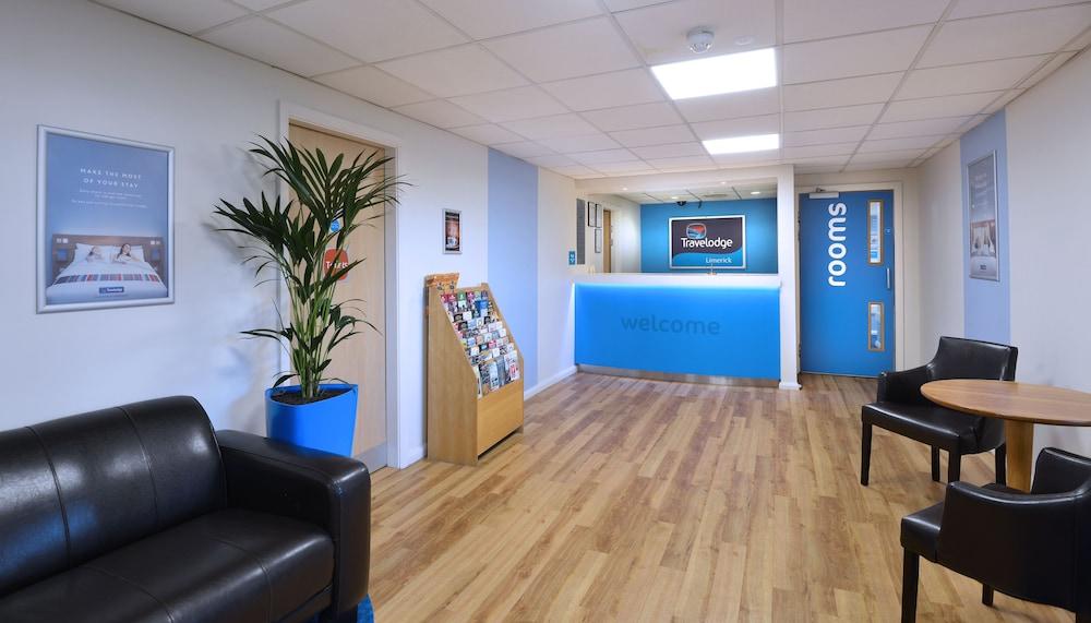 Travelodge Limerick Junction Buitenkant foto