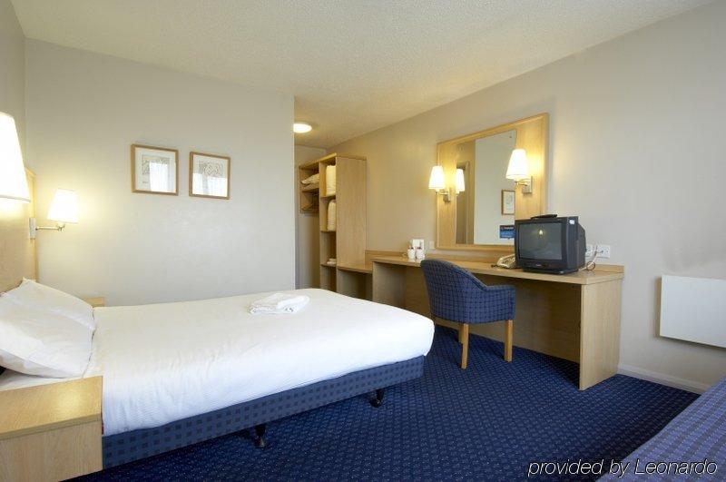 Travelodge Limerick Junction Buitenkant foto